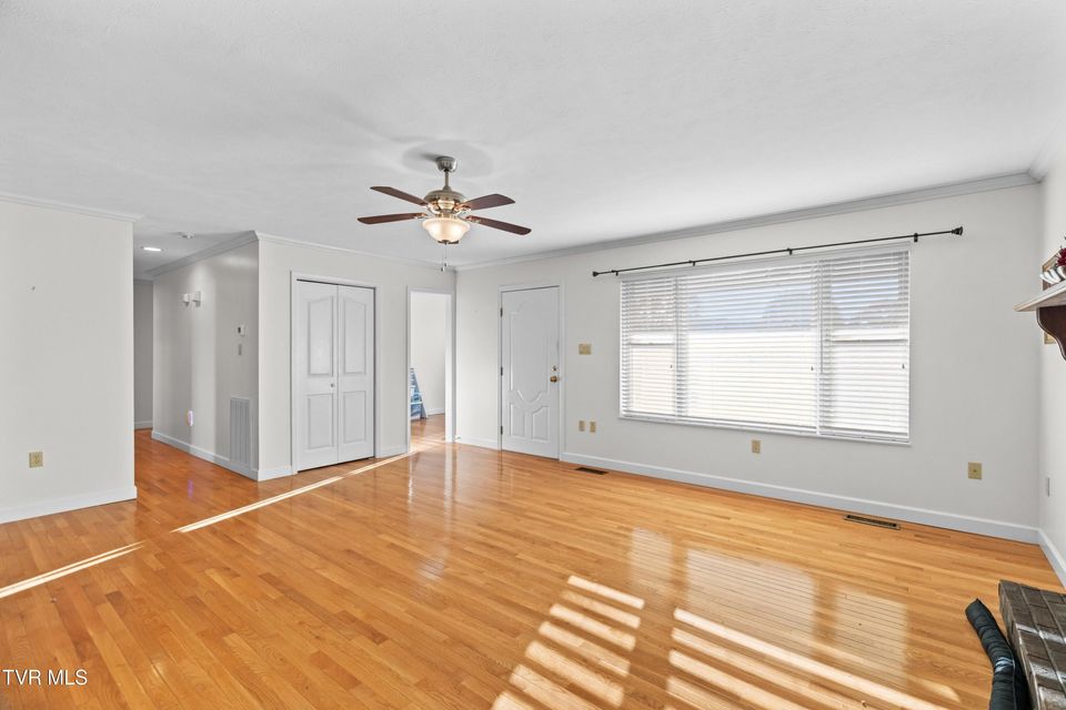 Photo #7: 4875 Stapleton Road