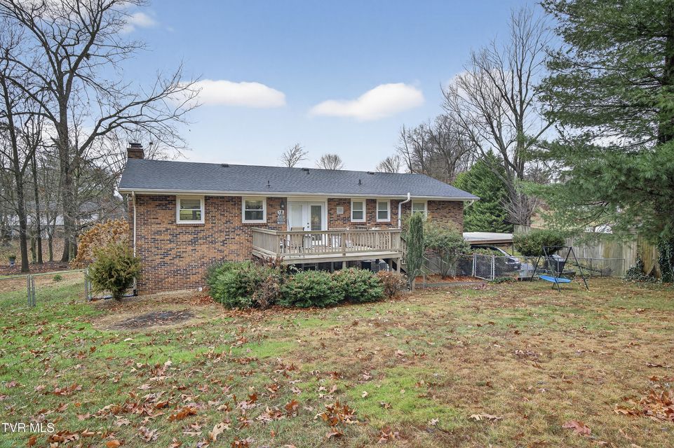 Photo #5: 195 Woodstock Lane 