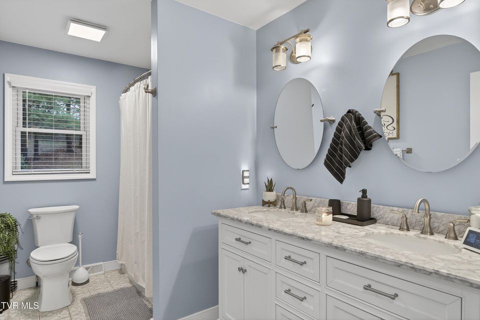 Photo #21: 195 Woodstock Lane 