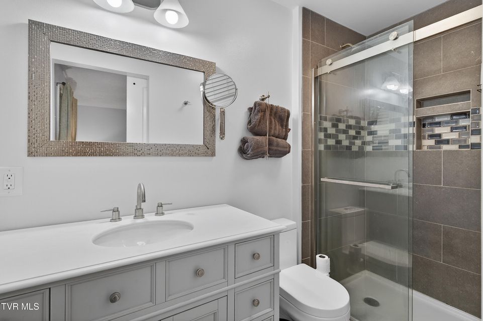 Photo #25: 195 Woodstock Lane 