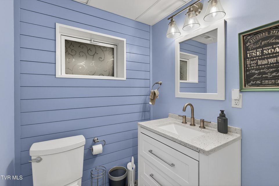 Photo #35: 195 Woodstock Lane 