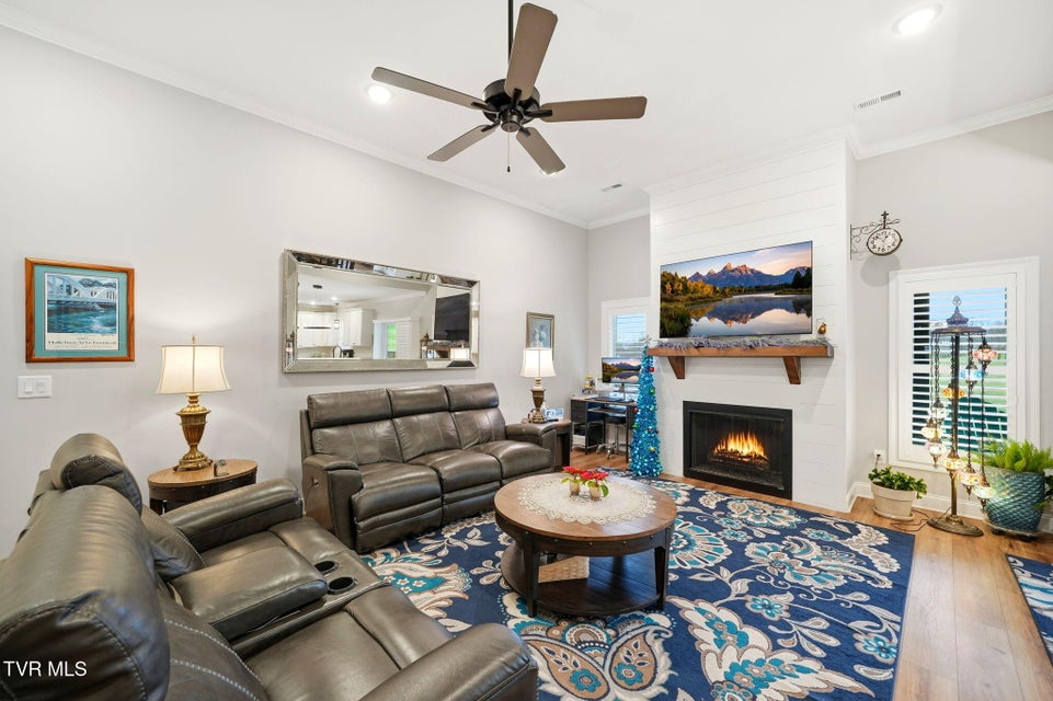 Photo #6: 153 Hillrise Road