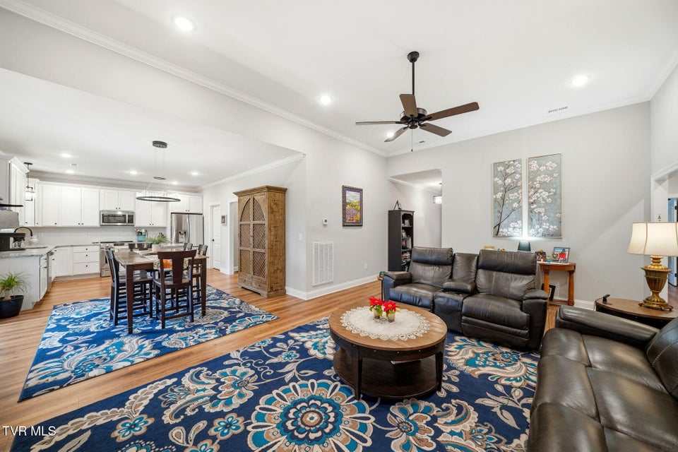 Photo #8: 153 Hillrise Road