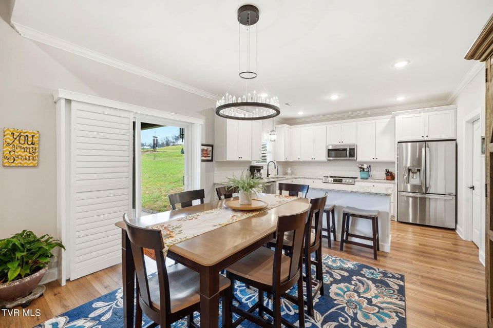 Photo #12: 153 Hillrise Road