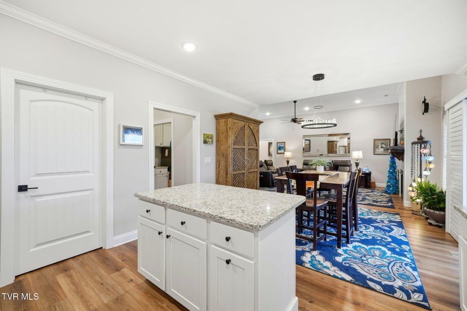 Photo #15: 153 Hillrise Road