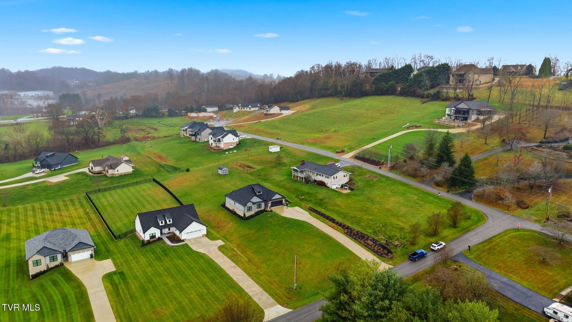 Photo #30: 153 Hillrise Road