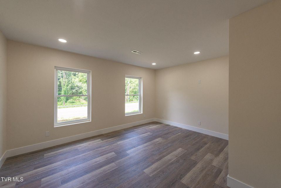 Photo #41: 210 Wadlow Gap Road