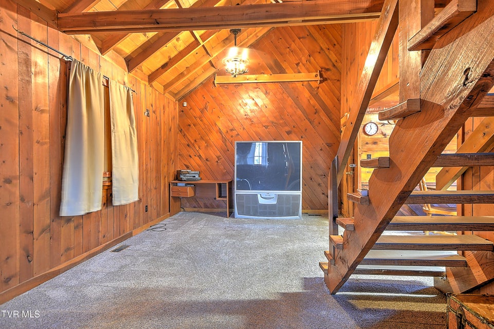 Photo #5: 352 Stage Road