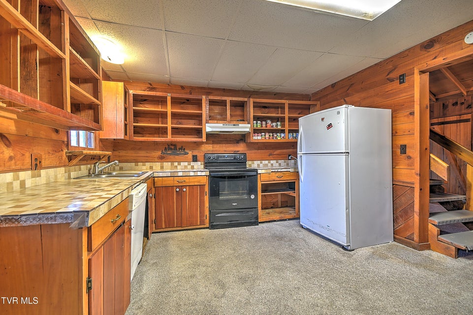 Photo #9: 352 Stage Road