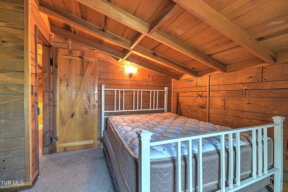 Photo #18: 352 Stage Road