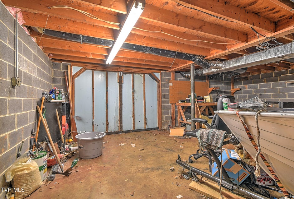 Photo #25: 352 Stage Road