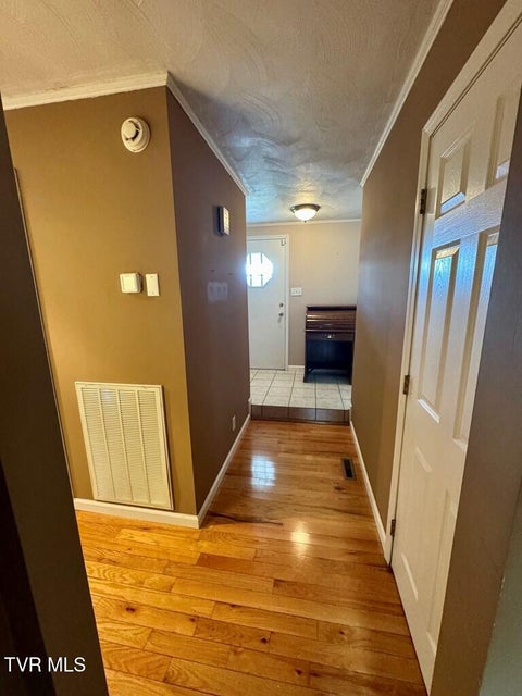 Photo #23: 817 Midnight Drive