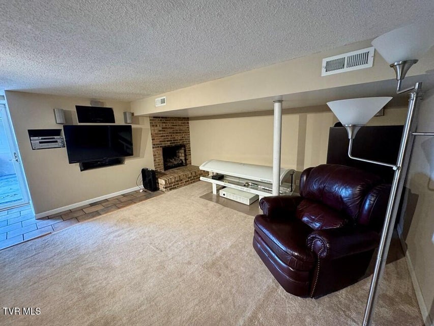 Photo #12: 817 Midnight Drive