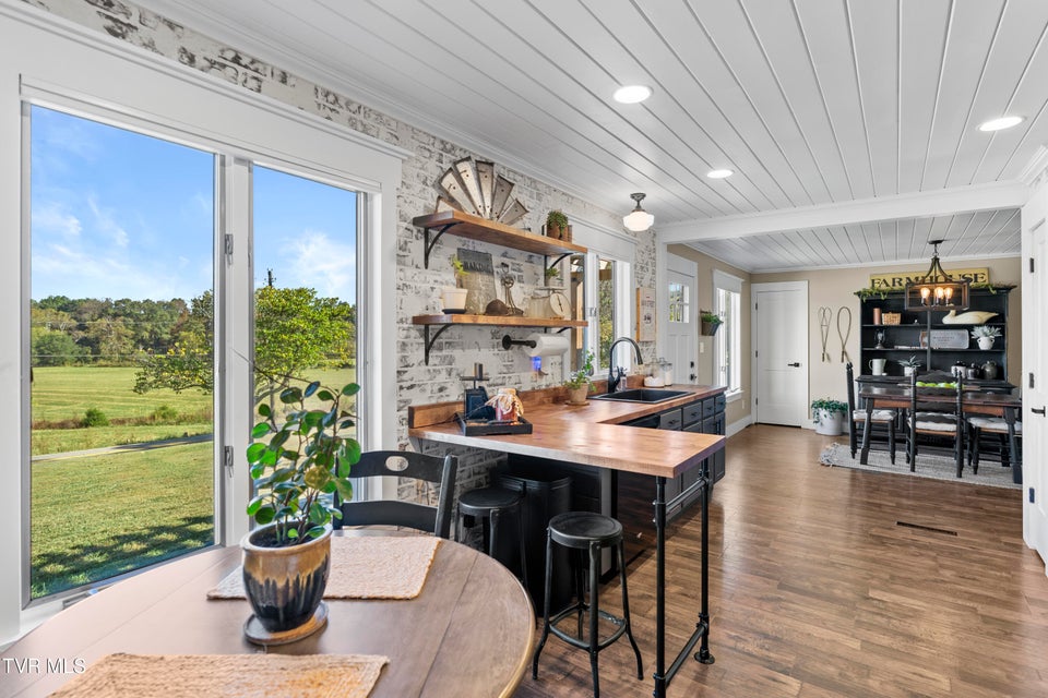 Photo #16: 9915 Warrensburg Road