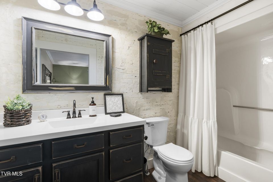 Photo #25: 9915 Warrensburg Road