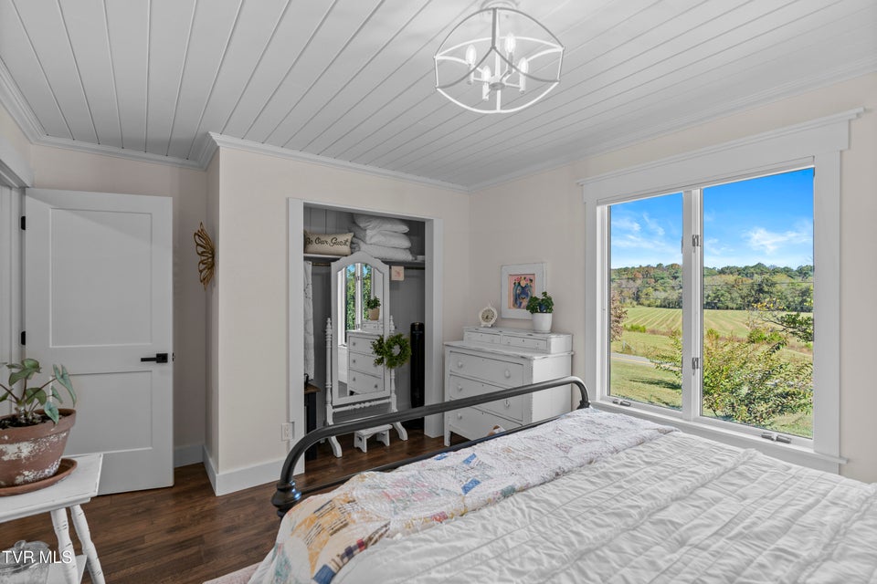 Photo #27: 9915 Warrensburg Road