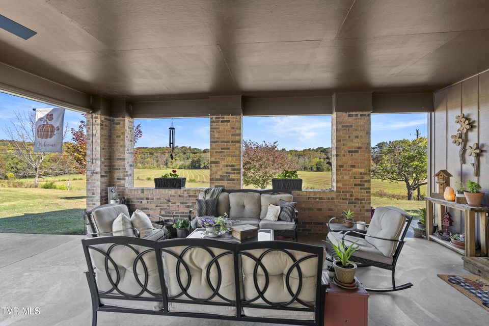 Photo #33: 9915 Warrensburg Road