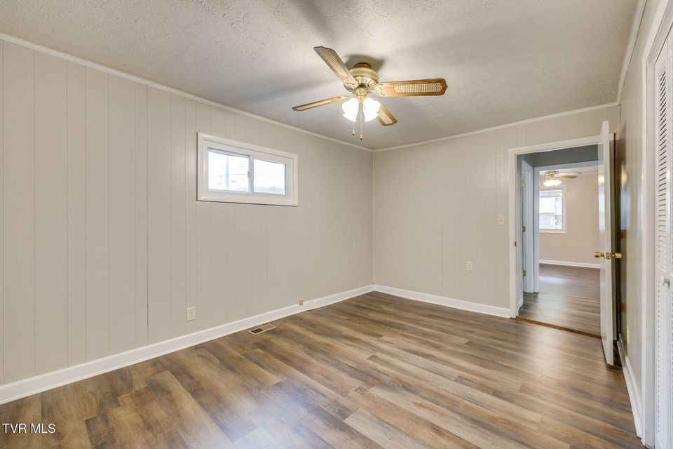 Photo #20: 976 & 984 Lynn Garden Drive