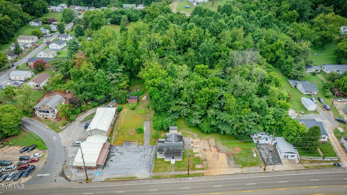 Photo #25: 976 & 984 Lynn Garden Drive