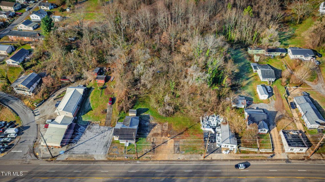 Photo #26: 976 & 984 Lynn Garden Drive