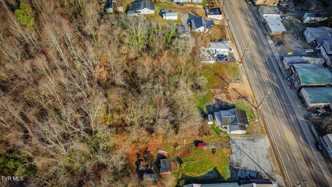 Photo #33: 976 & 984 Lynn Garden Drive