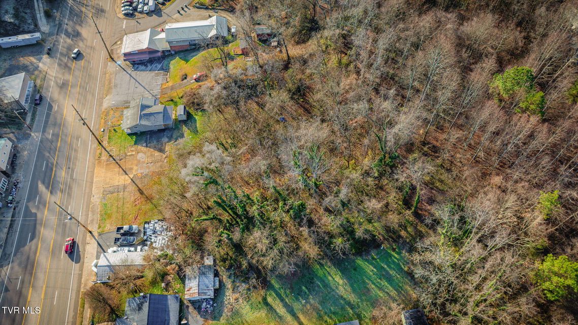 Photo #35: 976 & 984 Lynn Garden Drive