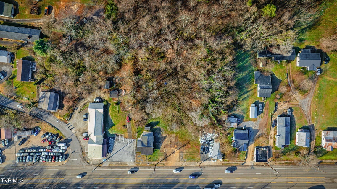 Photo #38: 976 & 984 Lynn Garden Drive