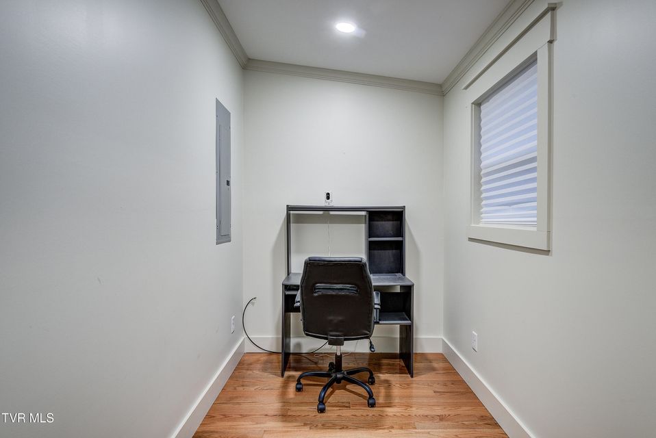 Photo #27: 710 Carson Street