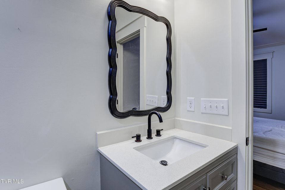 Photo #19: 710 Carson Street