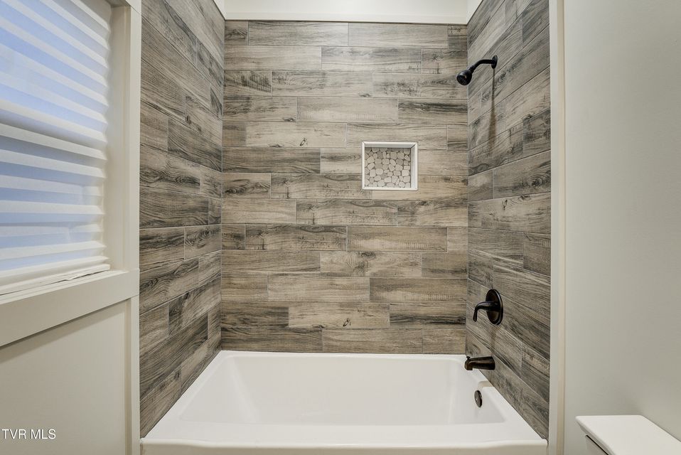 Photo #28: 710 Carson Street