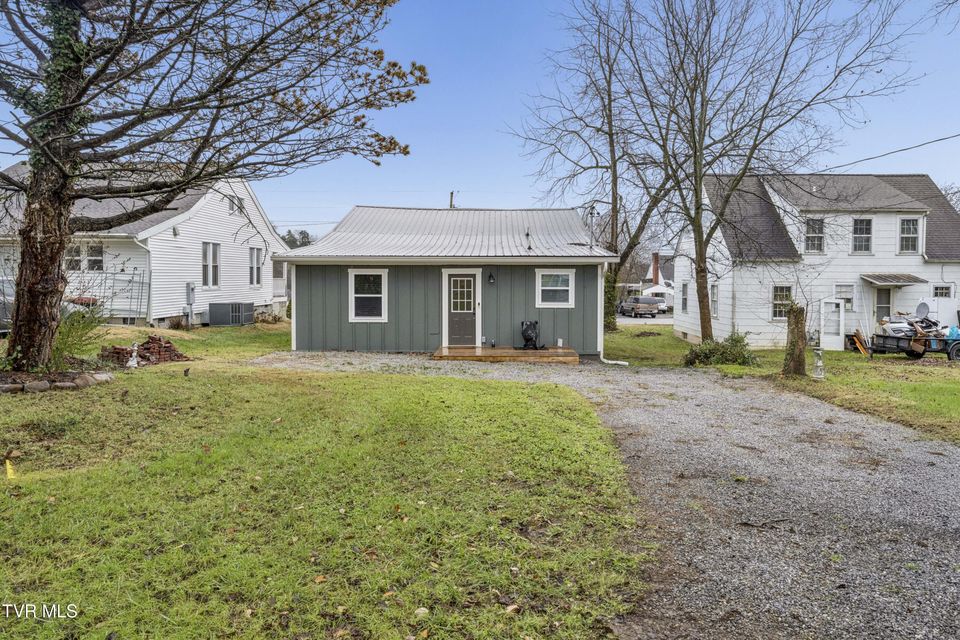 Photo #35: 710 Carson Street