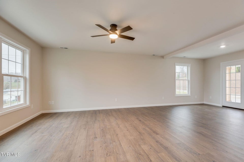 Photo #7: 1922 Siam Road