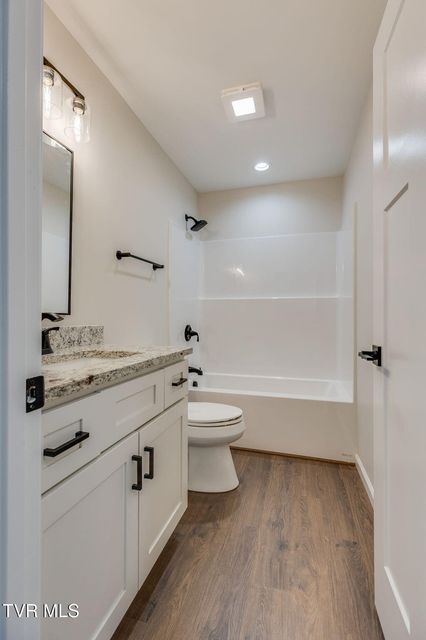 Photo #22: 1922 Siam Road