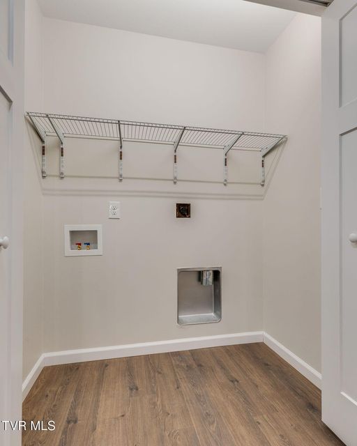 Photo #26: 1922 Siam Road