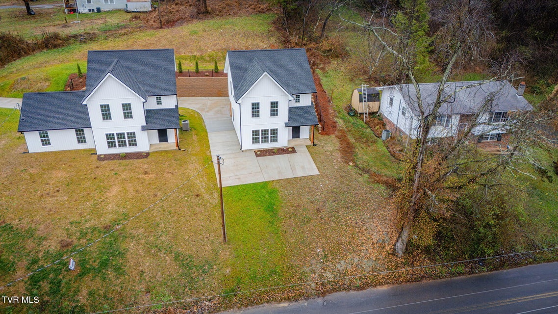 Photo #27: 1922 Siam Road