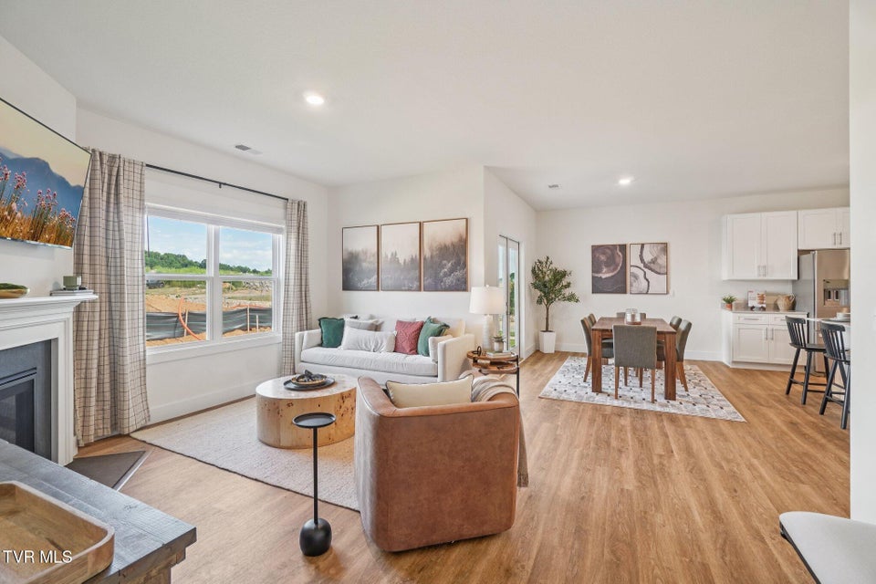 Photo #9: 672 Saint Andrews Drive 