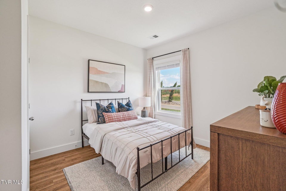 Photo #16: 672 Saint Andrews Drive 