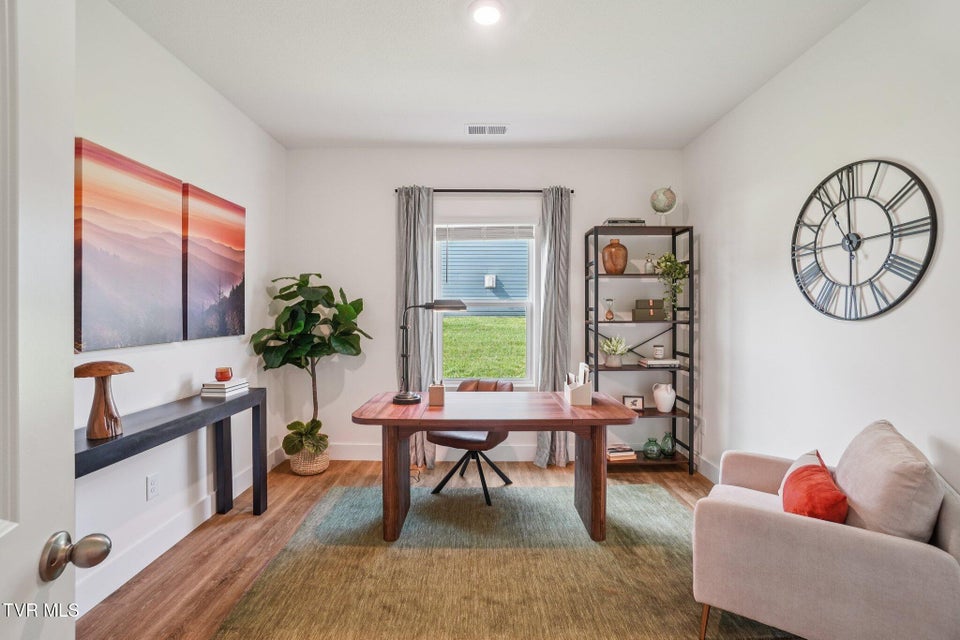 Photo #18: 672 Saint Andrews Drive 