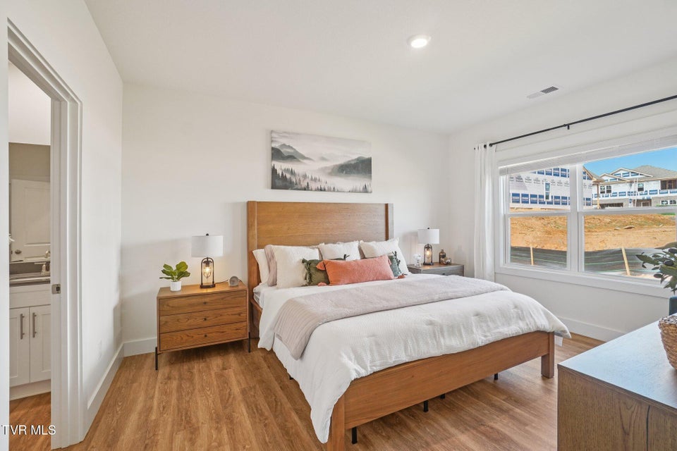 Photo #19: 672 Saint Andrews Drive 