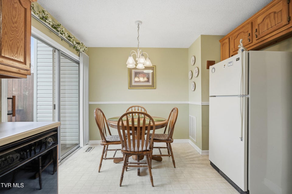 Photo #10: 219 Hunter Hills Circle