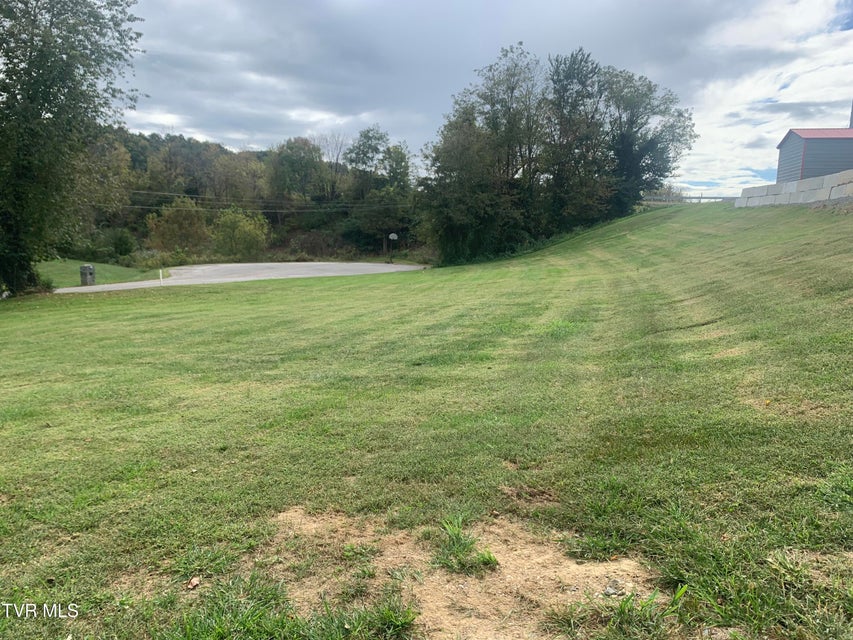 Photo #7: 4987 Bluff City Highway