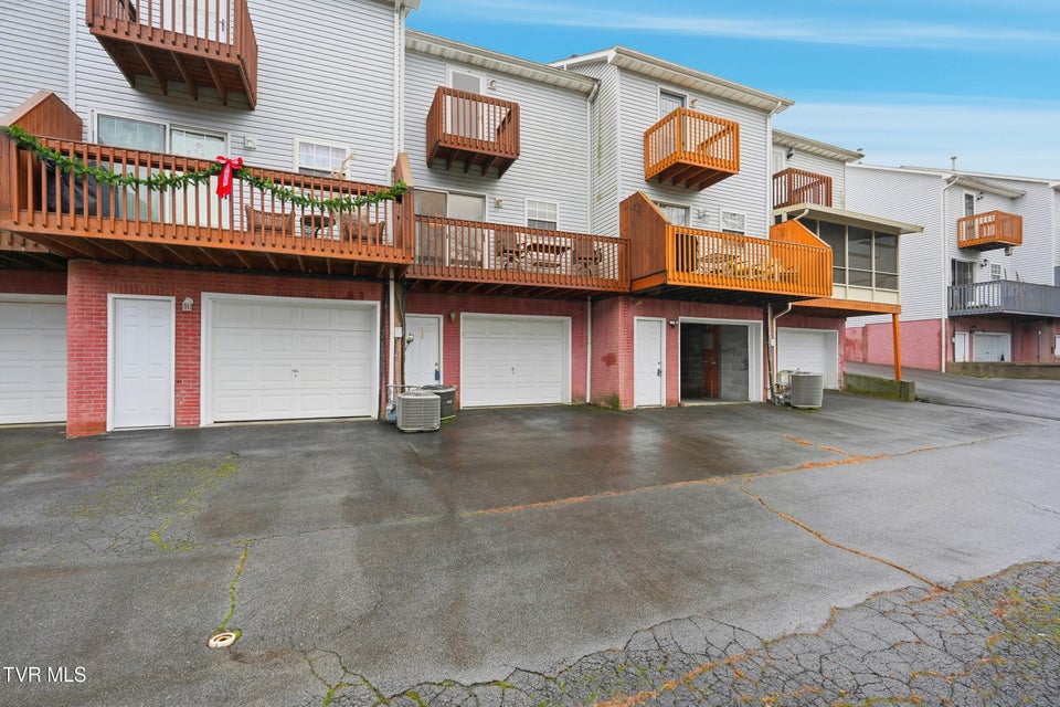 Photo #31: 219 Hunter Hills Circle