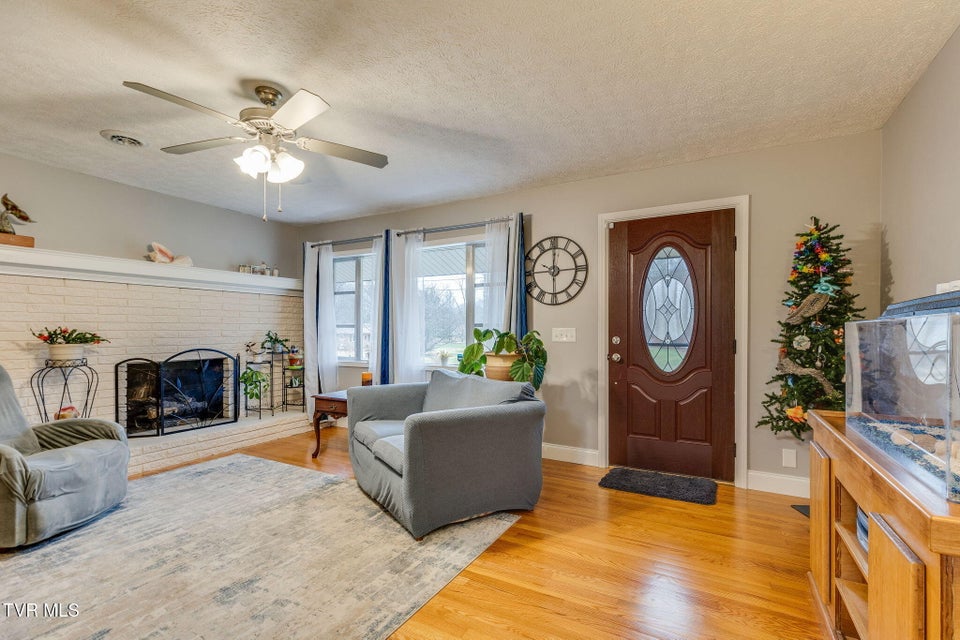 Photo #6: 1913 Diana Road