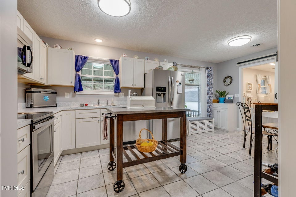 Photo #8: 1913 Diana Road