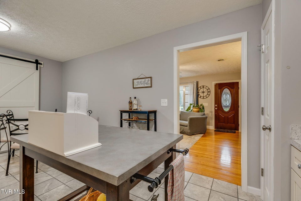 Photo #9: 1913 Diana Road