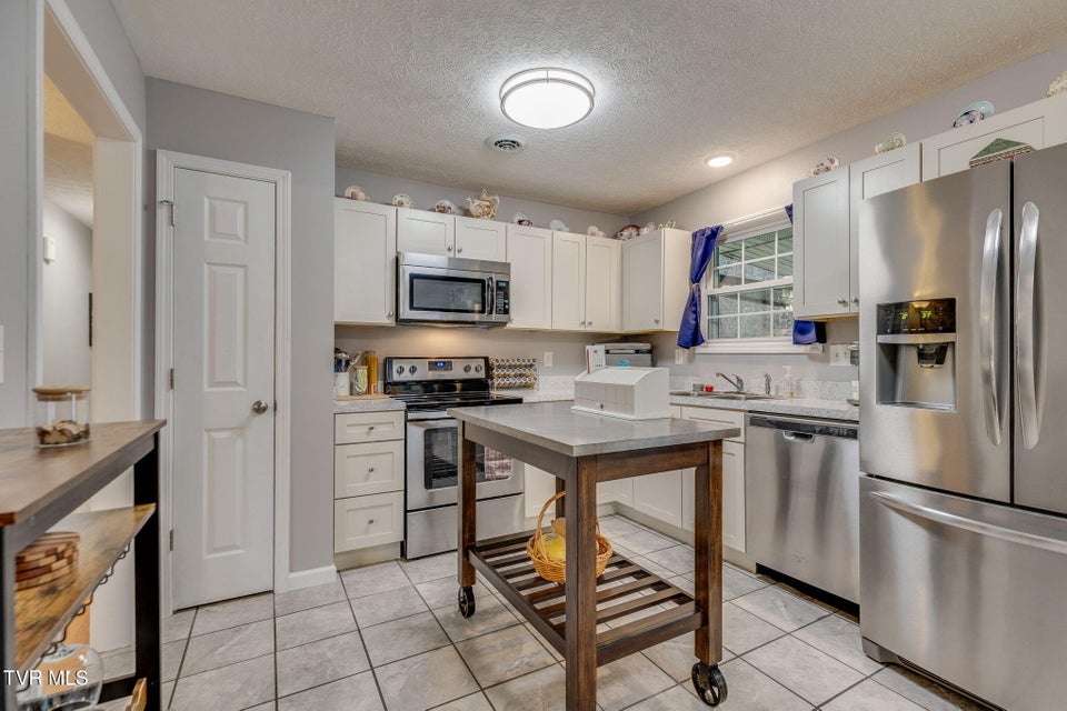 Photo #10: 1913 Diana Road