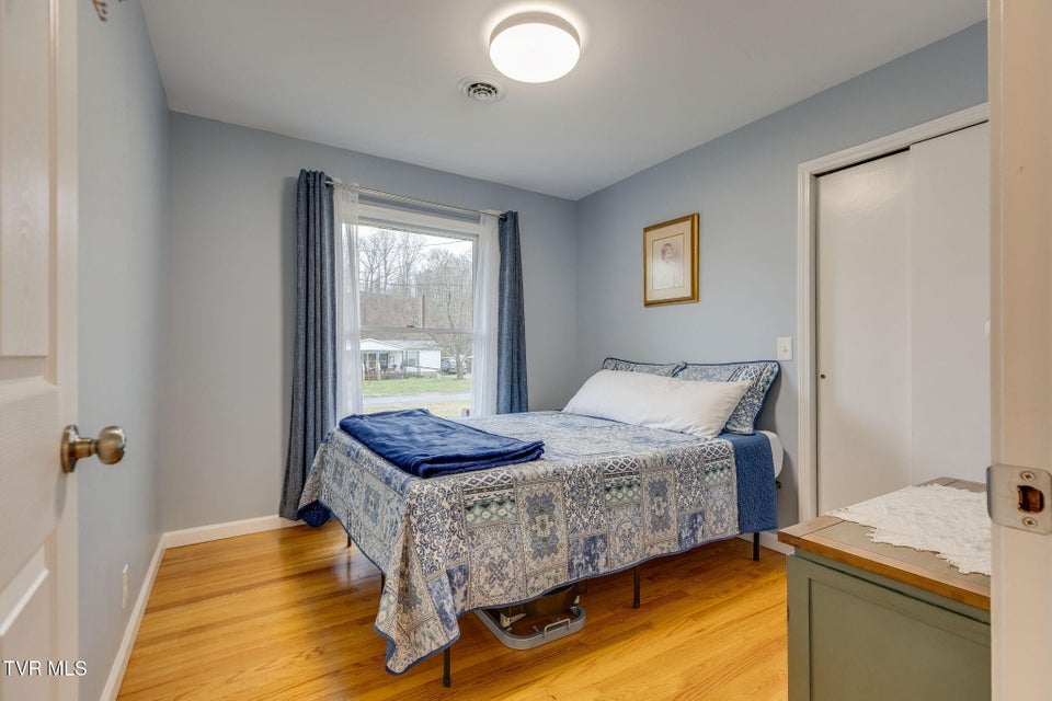 Photo #16: 1913 Diana Road