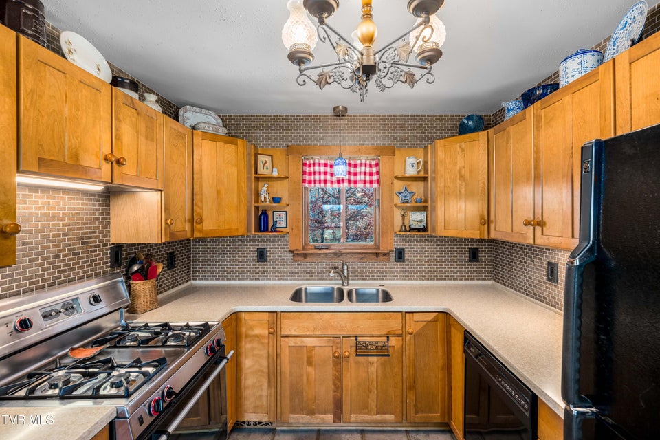 Photo #25: 500 Urbana Road