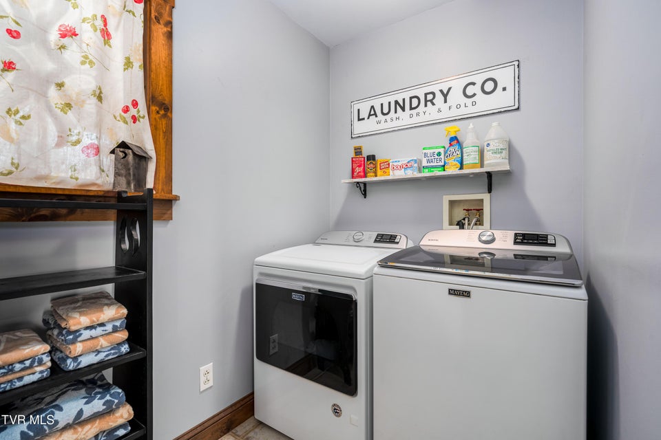 Photo #31: 500 Urbana Road