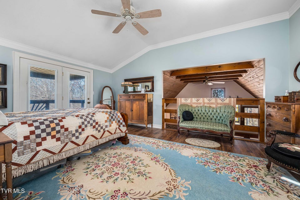 Photo #33: 500 Urbana Road